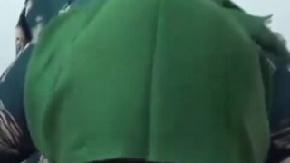 हिजाबी मुस्लिम भाभी ने गोरे लंड को डीपथ्रोट दिया